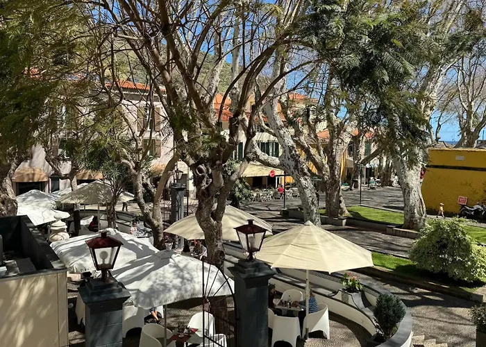 The Modern & Recycled House Machico (Madeira)