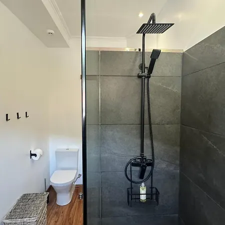 شقة The Modern & Recycled House ماتشيكو