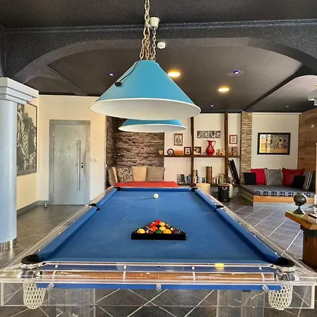 The Modern & Recycled House * Machico (Madeira)