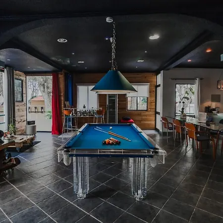 The Modern & Recycled House