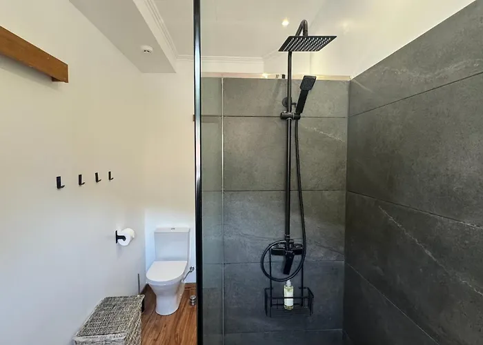 Апартаменты The Modern & Recycled House Машику