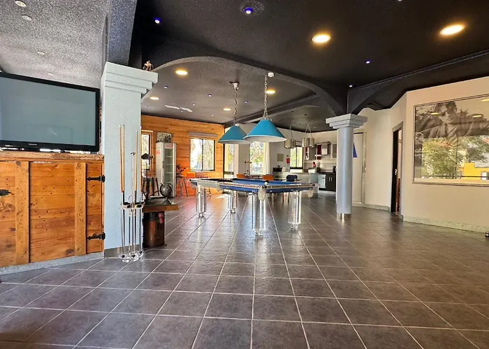 The Modern & Recycled House Appartement Machico (Madeira)