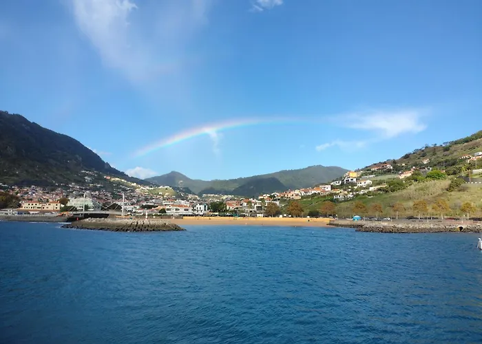 The Modern & Recycled House Apartament Machico (Madeira)