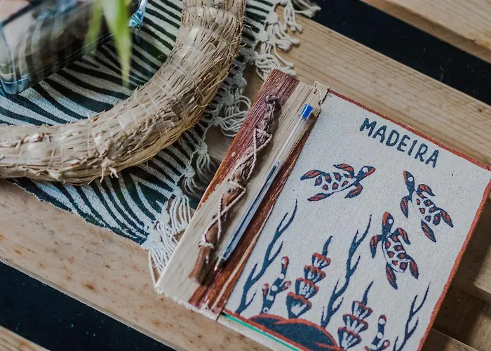 The Modern & Recycled House Apartament Machico (Madeira)