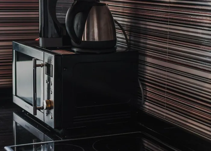 Апартаменты The Modern & Recycled House